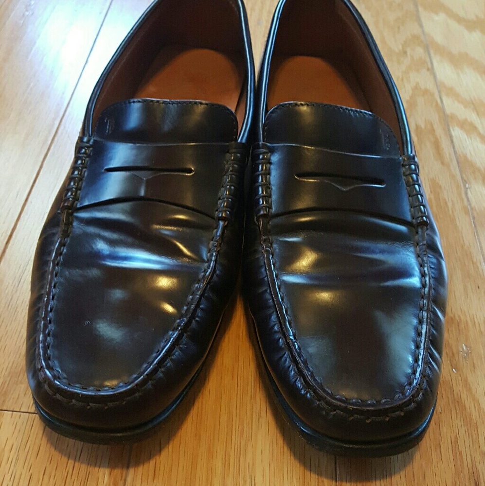 Tod's Italian Made Burgundy Leather Loafers size 8